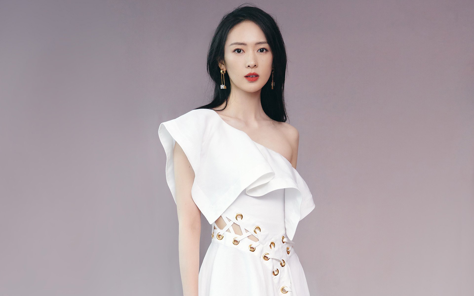 都灵中前场多点联动提升进攻效率，都灵队前锋