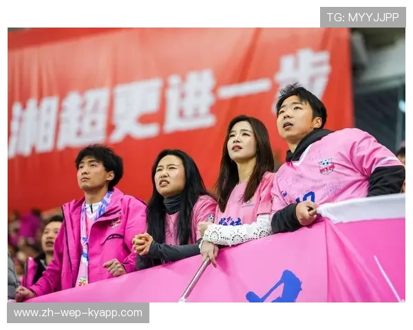 中国足球的球迷观赛体验提升方案实施方案，足球观看比赛